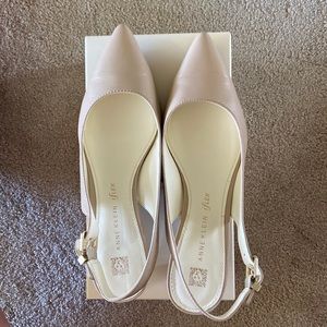 Anne Klein iflex kitten heel slingback pumps. Size 10 1/2.